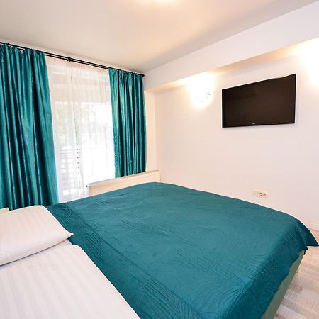 בוקרשט City Center Suite With Terrace מראה חיצוני תמונה