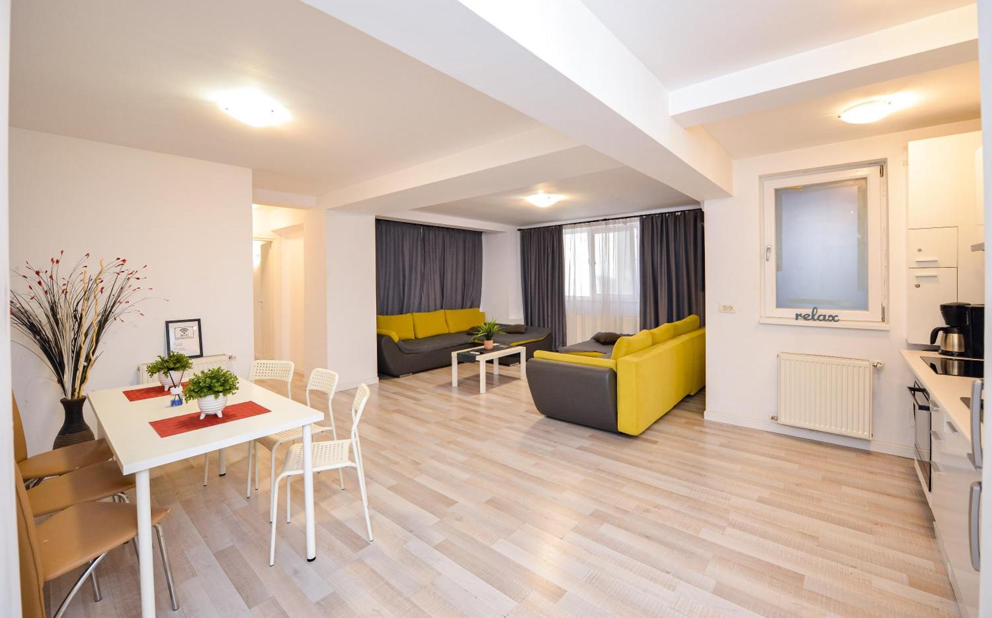 בוקרשט City Center Suite With Terrace מראה חיצוני תמונה