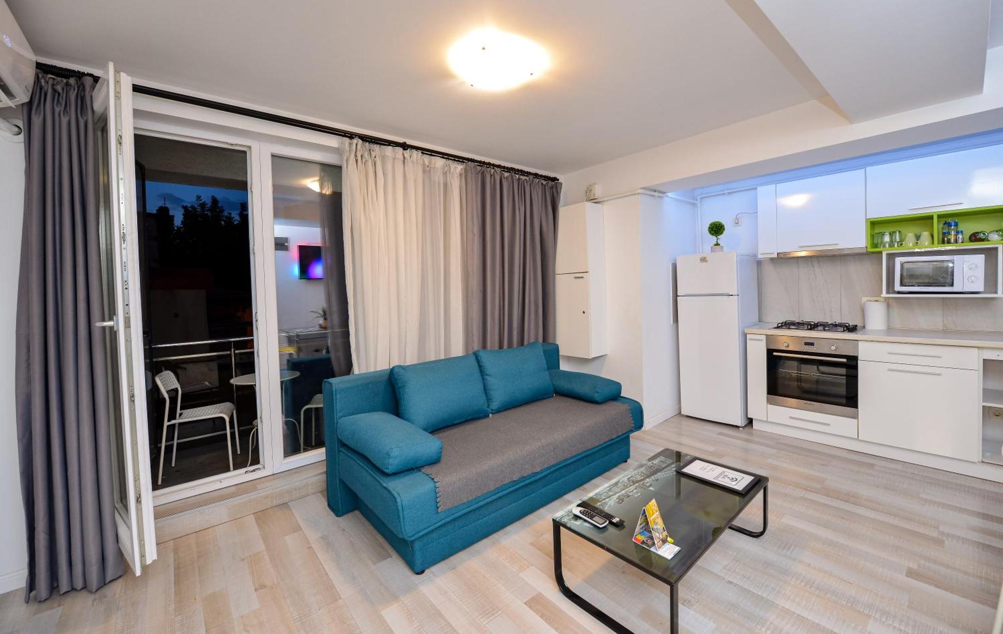 בוקרשט City Center Suite With Terrace מראה חיצוני תמונה